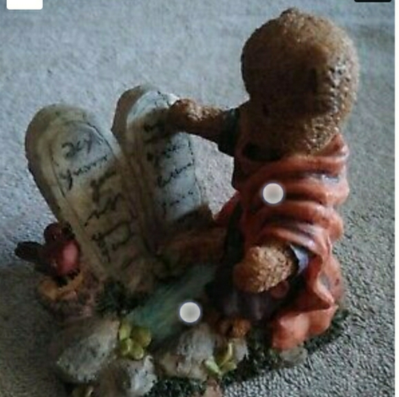Berry Hills Bears Ten Commandments Figurine **2/$15** - Picture 1 of 1